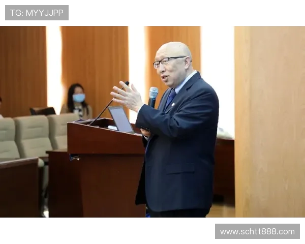 滑板与人生的交响曲:杨伟的深度对话与成长之路